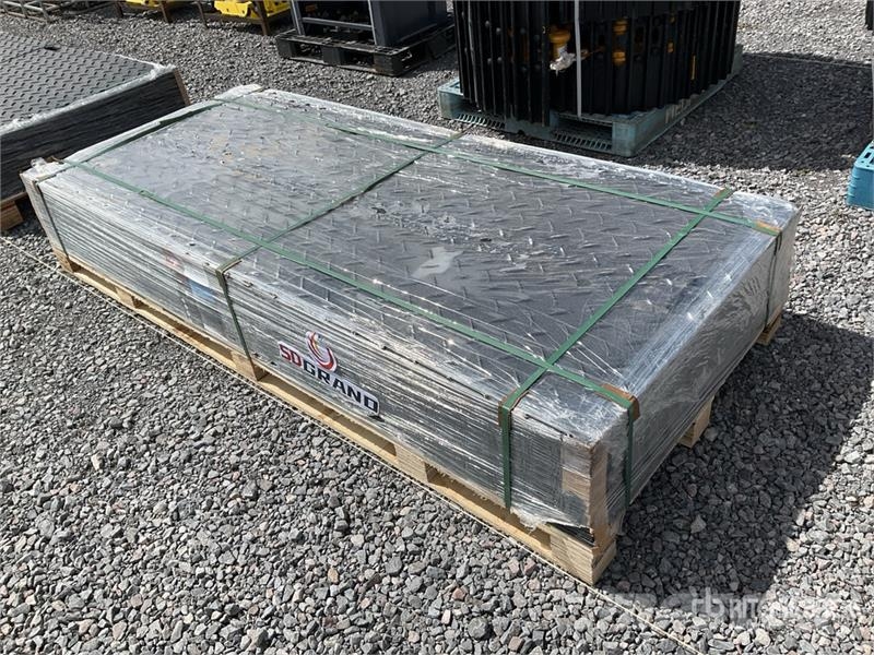 Quantity of (15) FPM Tapete de Proteccion de Suel ملحقات وقطع غيار معدات الحفر