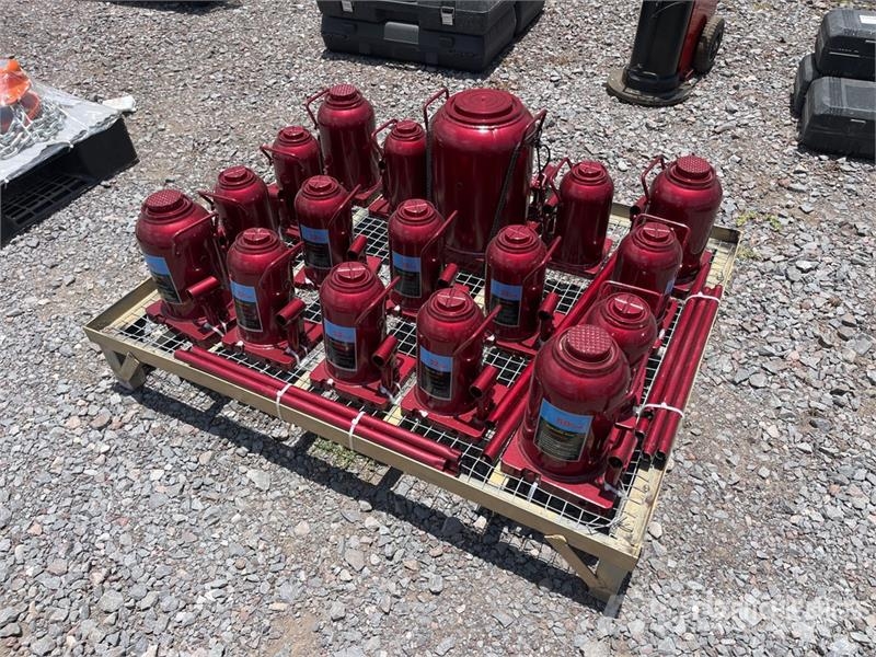 Quantity of (17) HBJ-100 Lote de Gatos Hidraulico Otros