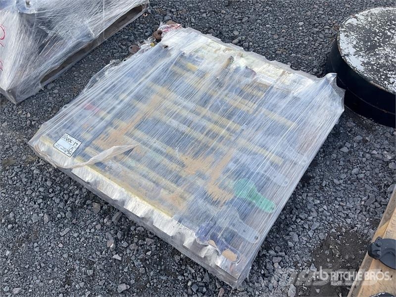  Quantity of (17) Lincoln Pertiga, Nesco cola de co مكونات أخرى