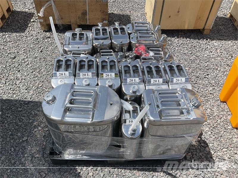 Quantity of (18) SSFT10-50 Steel Fuel Tank (Unuse Kütusemahutid