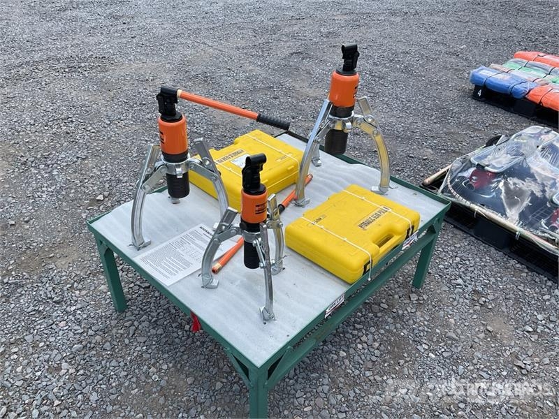 Quantity of (3) Mackman GPSET Hydraulic Lote de E ماكينات منفعة عامة