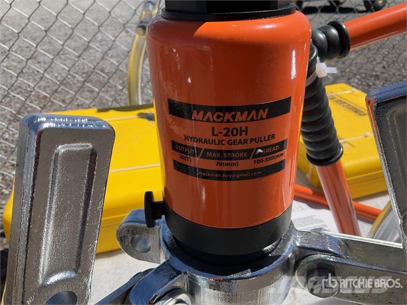 Quantity of (3) Mackman GPSET Hydraulic Lote de E ماكينات منفعة عامة