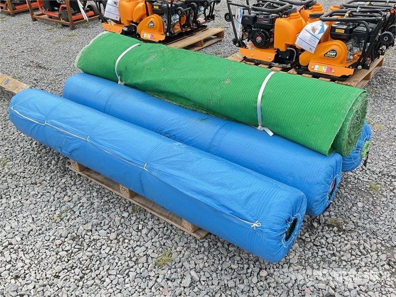 Quantity of (4) Energy Lote de Rollos de Cesped ( مكونات أخرى