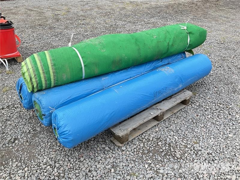  Quantity of (4)  Energy Lote de Rollos de Cesped ( مكونات أخرى