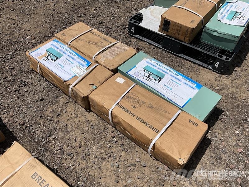 Quantity of (4) SKLP DB65 Electric Lote de Romped Chisel