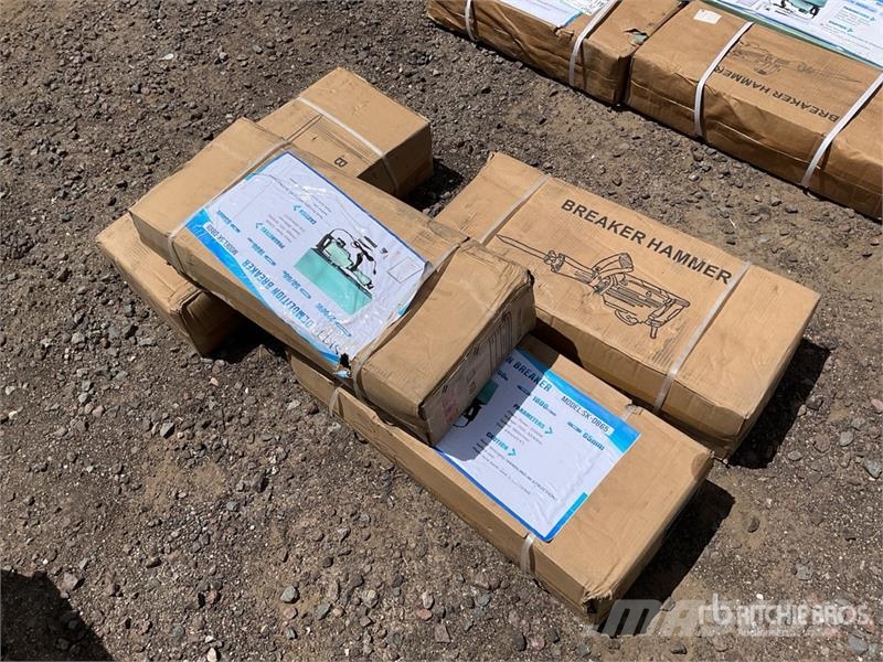  Quantity of (4)  SKLP DB65 Electric Lote de Romped Chisel
