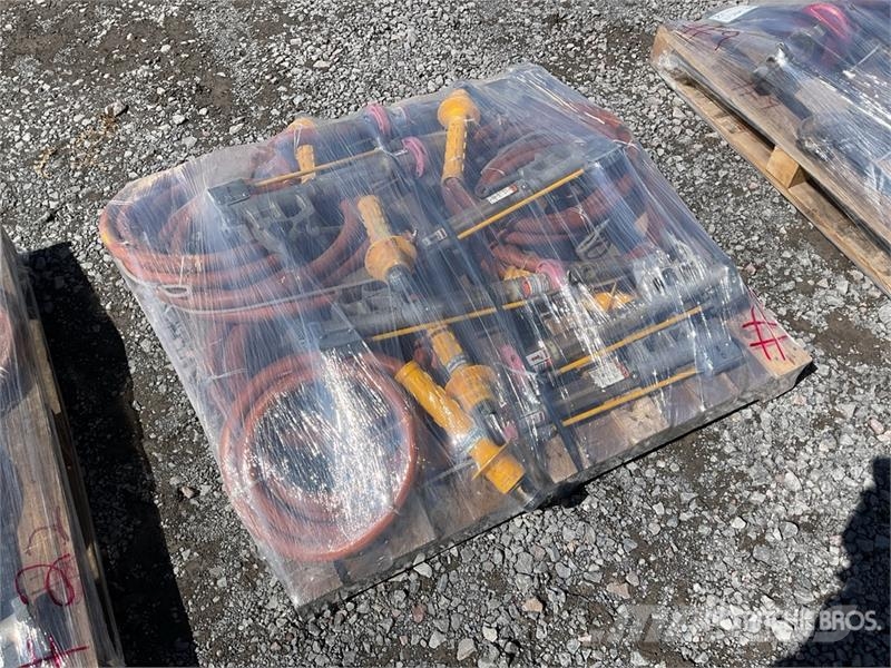  Quantity of (6) Hastings Lote de Auxiliares para L Other components