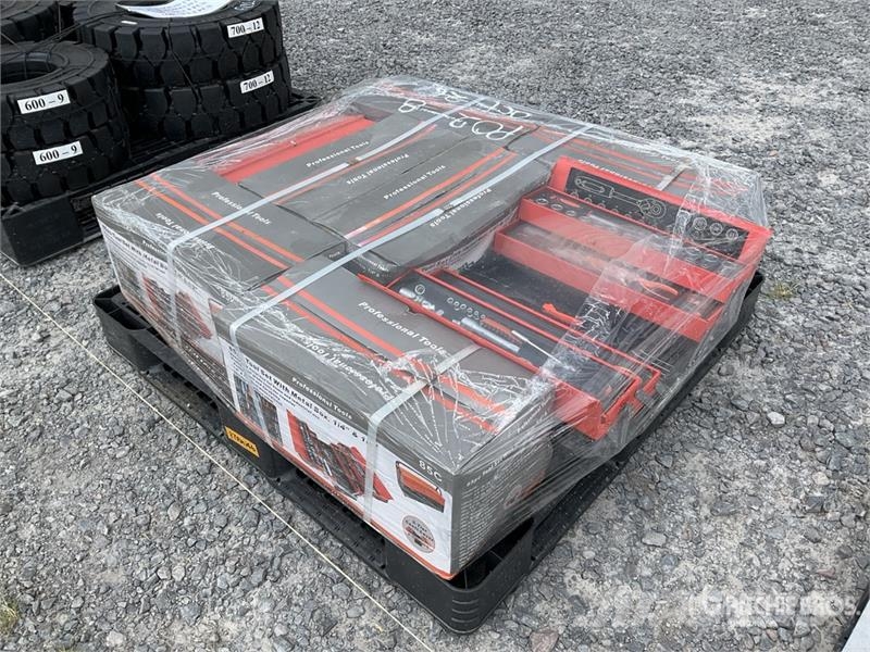  Quantity of (8)  TS-5 Tool set Tool Box (Unused) Építőipar - Egyebek