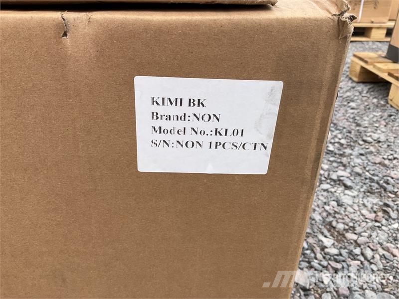 Quantity of (8) UNI YY03, YY53, YS15, KL01 Lote d Altri componenti