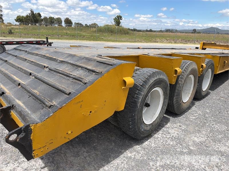 Remosa 31 t 36 ft Tri/A Plataforma / Flatbed Trail 自卸半挂车