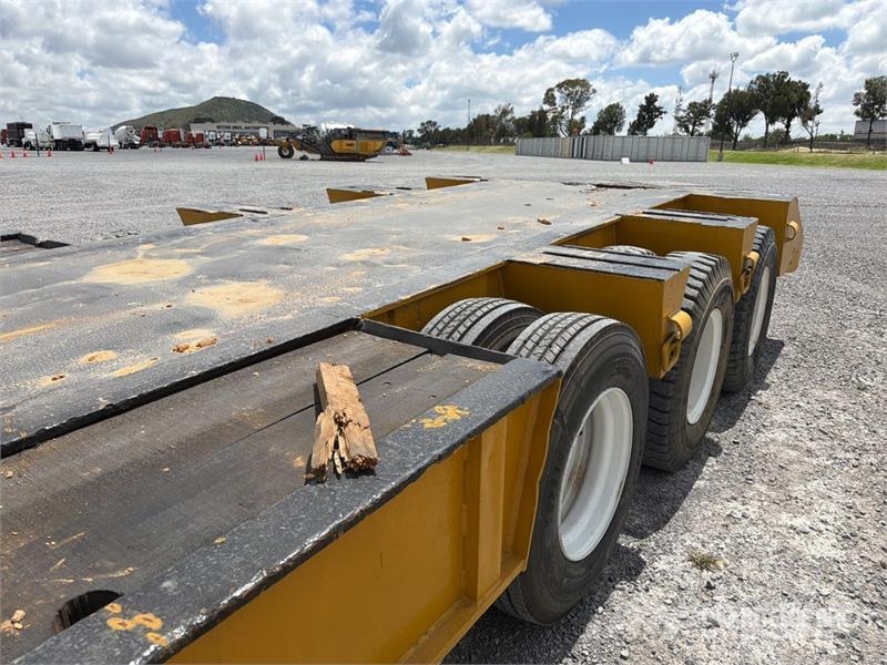 Remosa 31 t 36 ft Tri/A Plataforma / Flatbed Trail 自卸半挂车