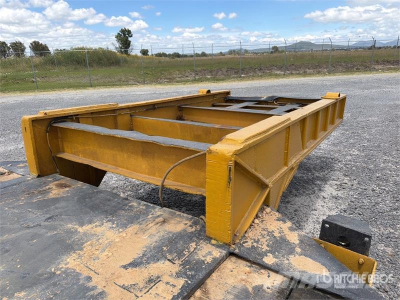 Remosa 31 t Tri/A Cama Baja / Lowboy Trailer Niski utovarivači