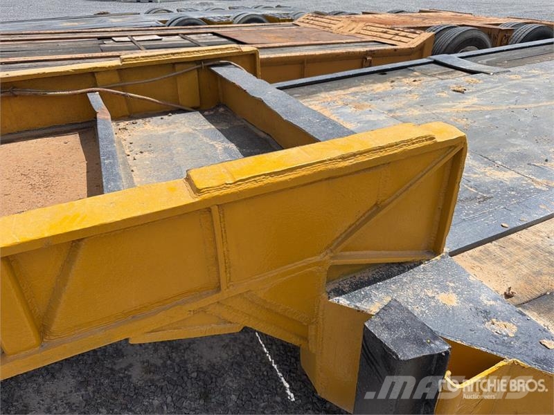 Remosa 31 t Tri/A Cama Baja / Lowboy Trailer Niski utovarivači
