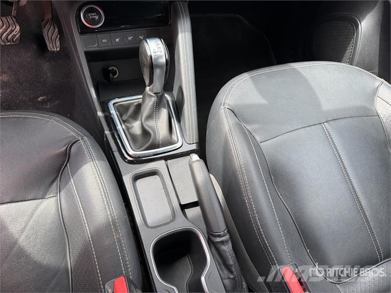 Renault Captur 2WD Camioneta / SUV Automobili