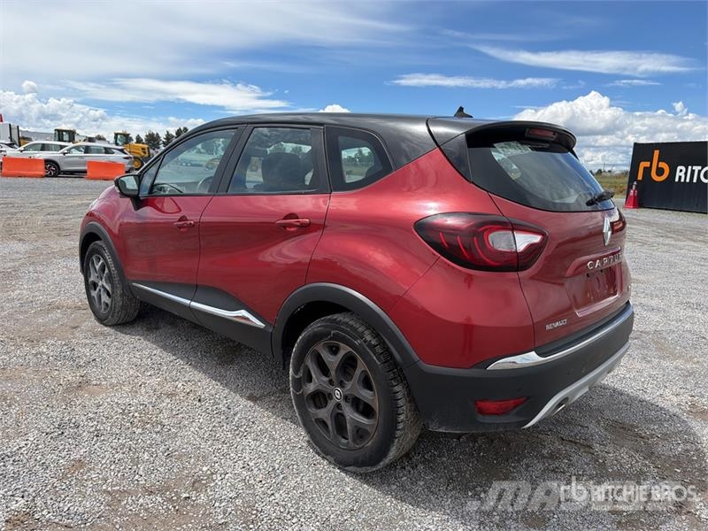Renault Captur 2WD Camioneta / SUV Automobili
