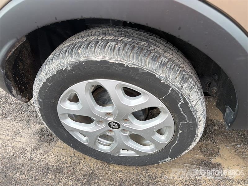 Renault Captur 2WD Camioneta / SUV Automobili