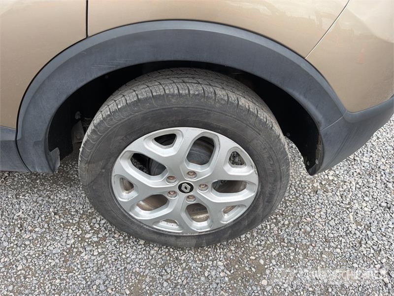 Renault Captur 2WD Camioneta / SUV Automobili