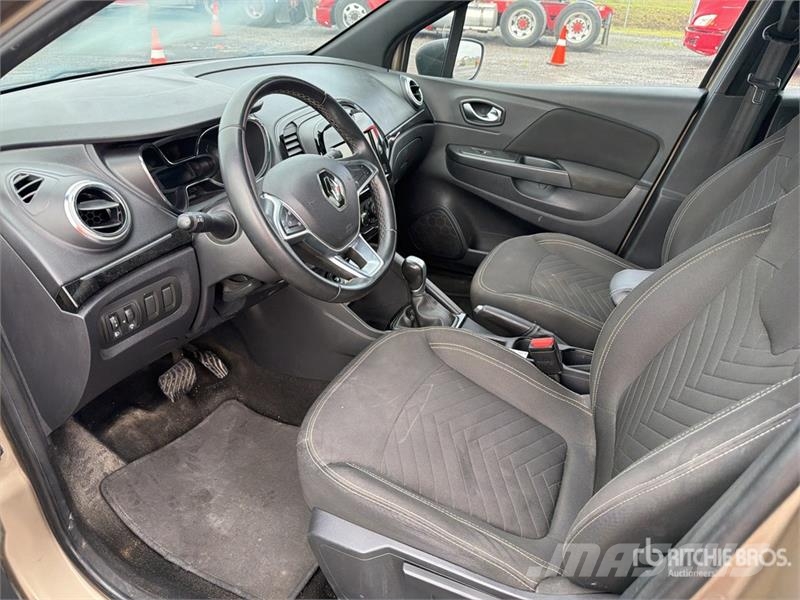 Renault Captur 2WD Camioneta / SUV Automobili