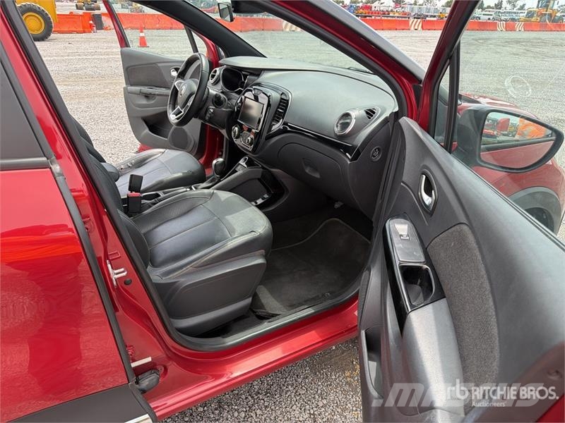 Renault Captur 2WD Camioneta / SUV Automobili