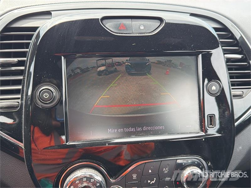 Renault Captur 2WD Camioneta / SUV Automobili
