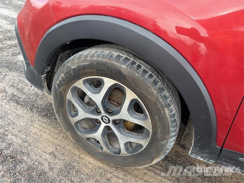 Renault Captur 2WD Camioneta / SUV Automobili