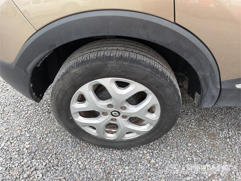 Renault Captur 2WD Camioneta / SUV Automobili