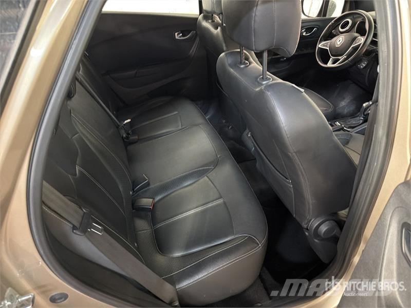 Renault Captur Camioneta / SUV Automobili