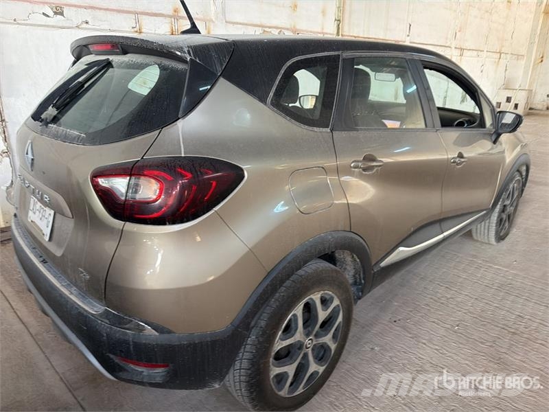 Renault Captur Camioneta / SUV Automobili