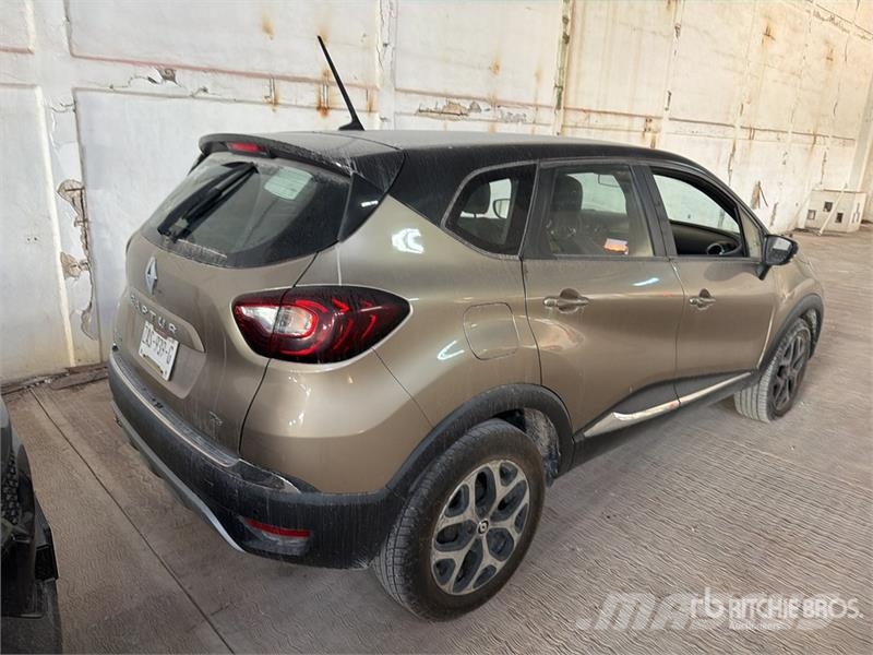 Renault Captur Camioneta / SUV Automobili
