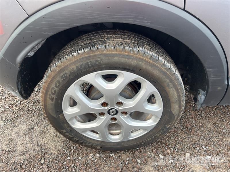Renault Captur TCe Camioneta / SUV Automobili