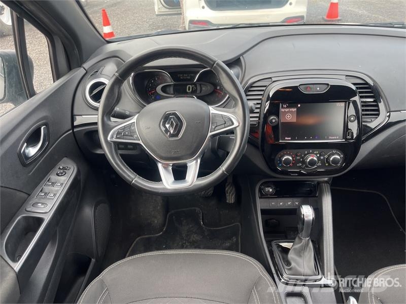 Renault Captur TCe Camioneta / SUV Automobili