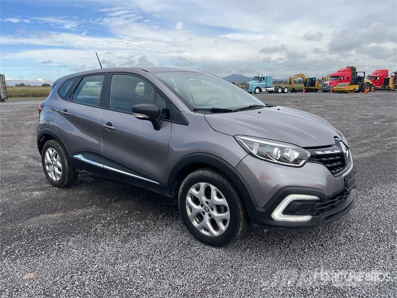 Renault Captur TCe Camioneta / SUV Automobili