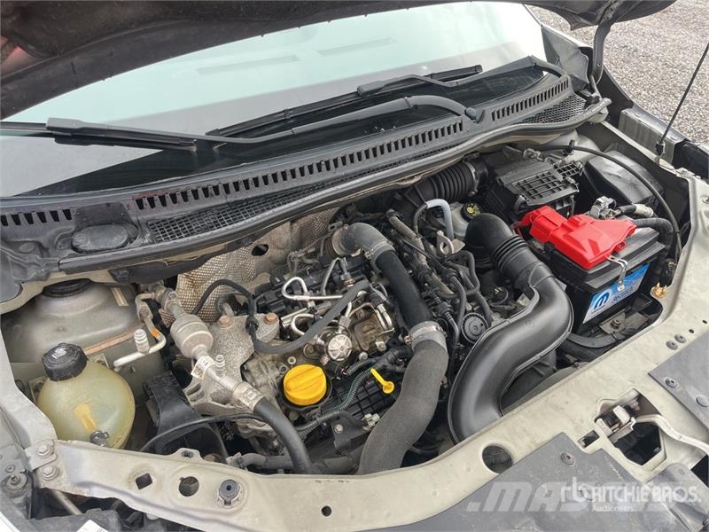 Renault Captur TCe Camioneta / SUV Automobili