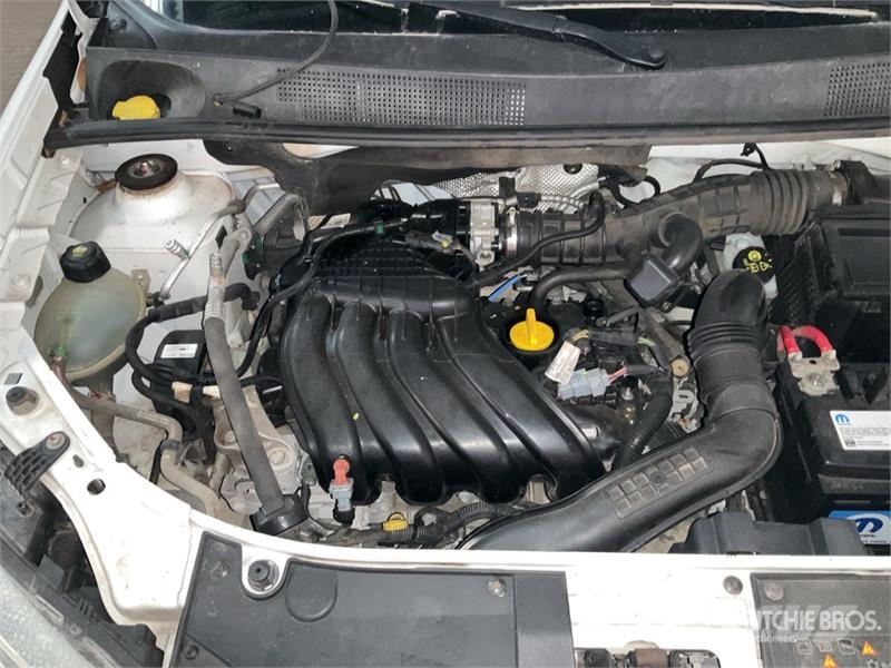 Renault Logan Automovil / Automobile Sõiduautod