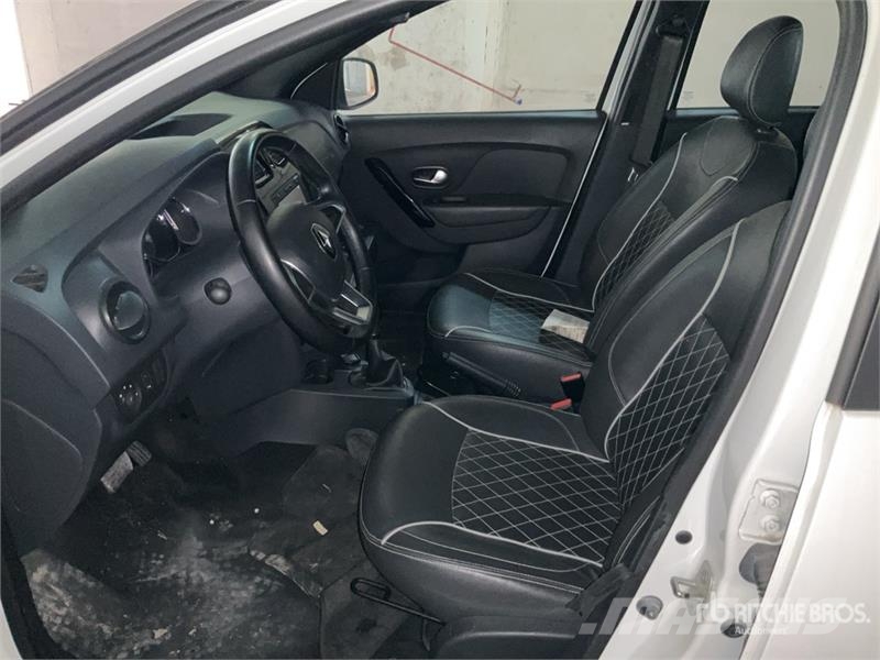 Renault Logan Automovil / Automobile Sõiduautod