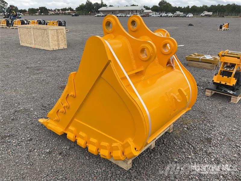 SDCH -08B 42 in Digging Cucharon (Sin Usar) / Exca Cucharones