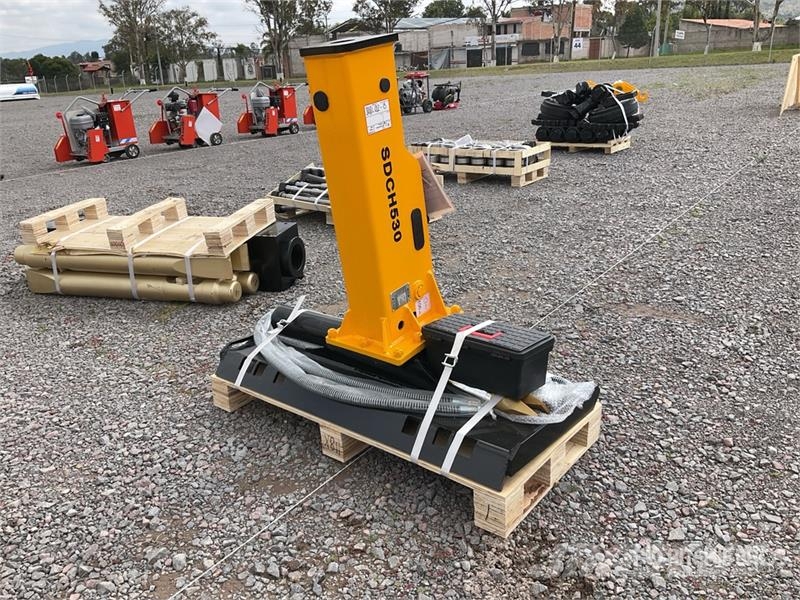 SDCH 530 Martillo Hidraulico para Minicargador (Si Hammers / Breakers