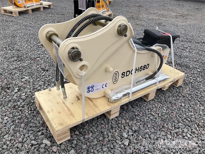 SDCH 680 Martillo Hidraulico (Sin Usar) / Backhoe Hammers / Breakers