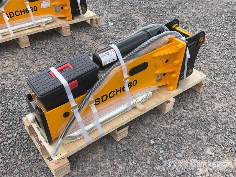  SDCH 680 Martillo Hidraulico (Sin Usar) / Hydrauli مطارق / كسارات