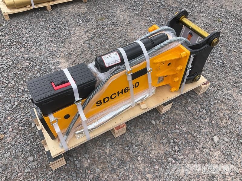  SDCH 680 Martillo Hidraulico (Sin Usar) / Hydrauli مطارق / كسارات