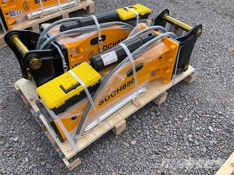 SDCH 680 Martillo Hidraulico (Sin Usar) / Hydrauli Hammers / Breakers