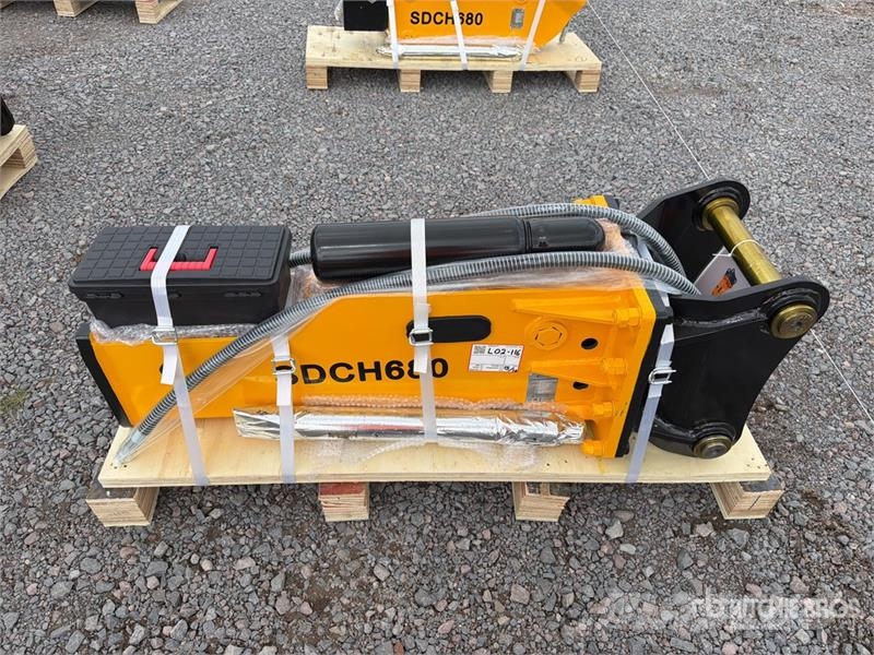 SDCH 680 Martillo Hidraulico (Sin Usar) / Hydrauli Hammers / Breakers