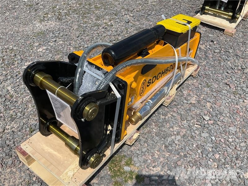 SDCH 680 Martillo Hidraulico (Sin Usar) / Hydrauli Hammers / Breakers