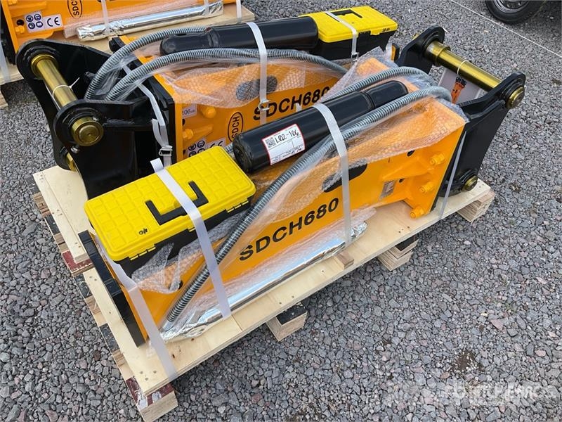 SDCH 680 Martillo Hidraulico (Sin Usar) / Hydrauli Hammers / Breakers