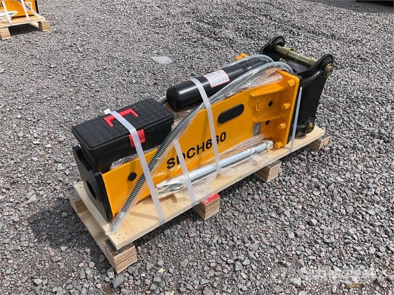 SDCH 680 Martillo Hidraulico (Sin Usar) / Hydrauli Hammers / Breakers