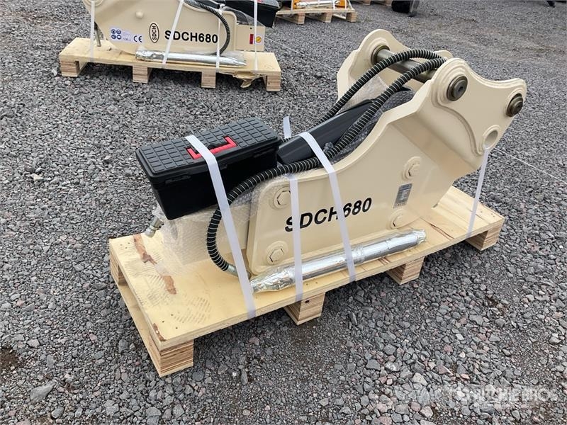 SDCH 680 Martillo Hidraulico (Sin Usar) / Backhoe Hammers / Breakers