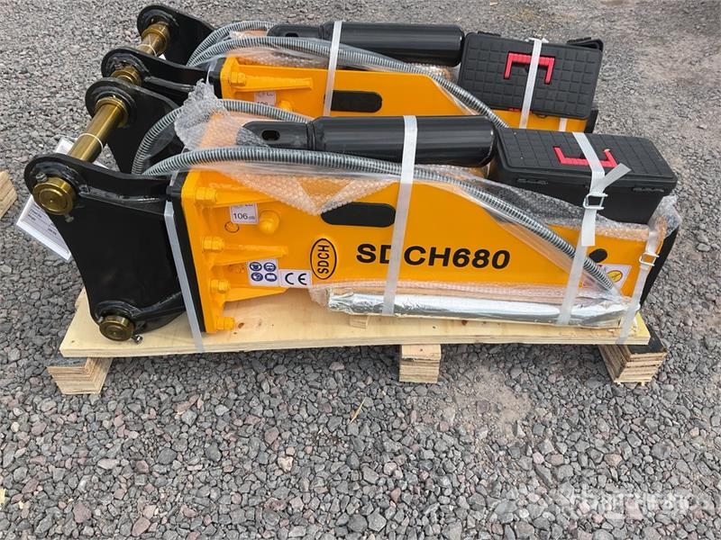  SDCH 680 Martillo Hidraulico (Sin Usar) / Hydrauli مطارق / كسارات