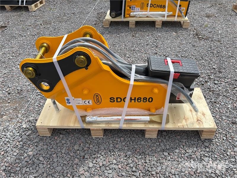 SDCH 680 Martillo Hidraulico (Sin Usar) / Backhoe Hammers / Breakers
