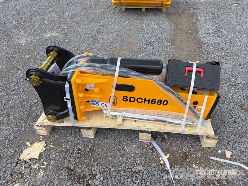 SDCH 680 Martillo Hidraulico (Sin Usar) / Hydrauli Hammers / Breakers