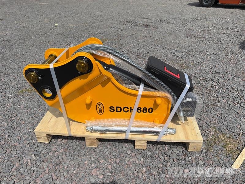 SDCH 680 Martillo Hidraulico (Sin Usar) / Backhoe Hammers / Breakers